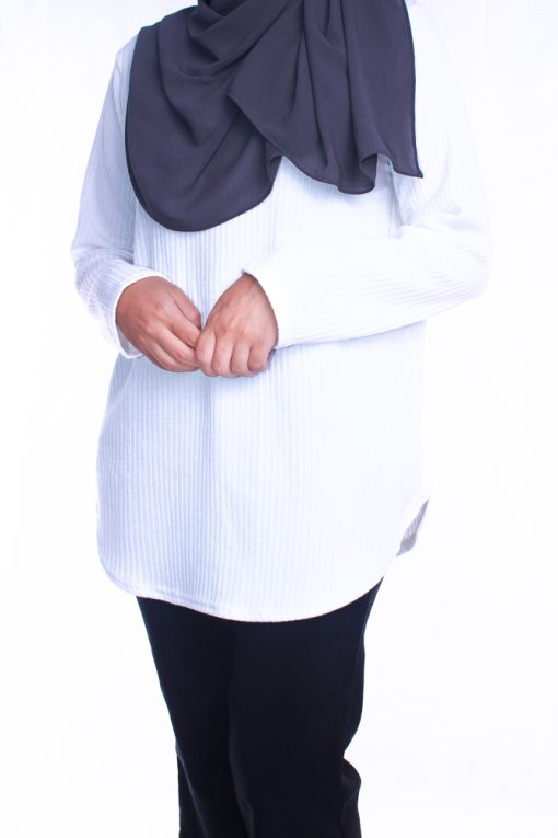 Tunic Tops 2.0 in White - Image 2