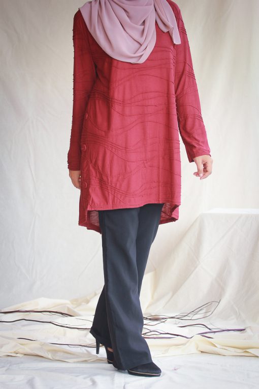Suri in Maroon