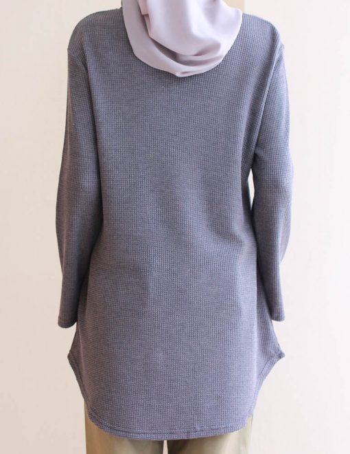 Afraa in Grey - Image 6