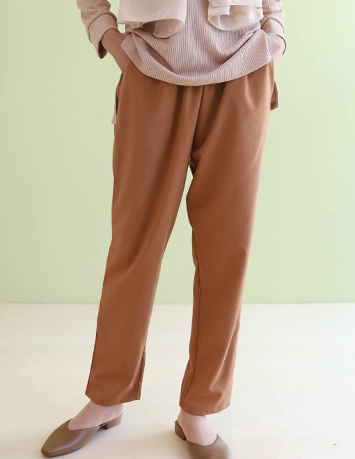 Cotton Straight Pants in Brown