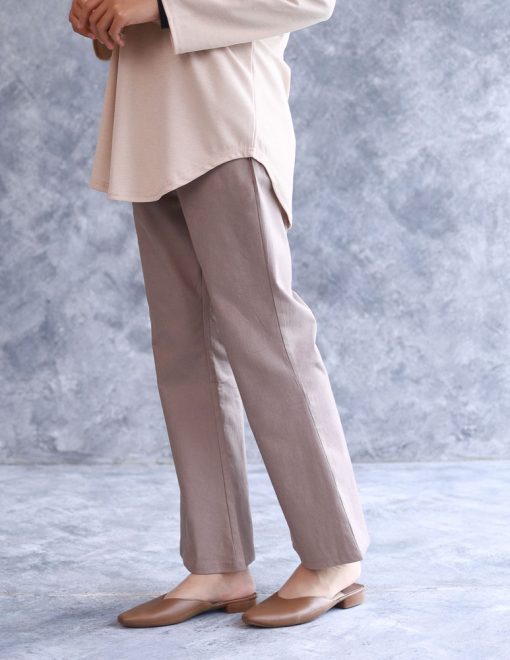 Demii Pants BootCut in Latte Brown - Image 5