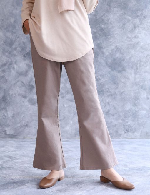 Demii Pants BootCut in Latte Brown - Image 4