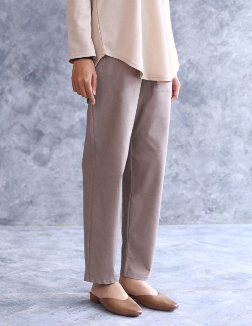 Demii Pants Straight Cut in Park Oak - Image 3