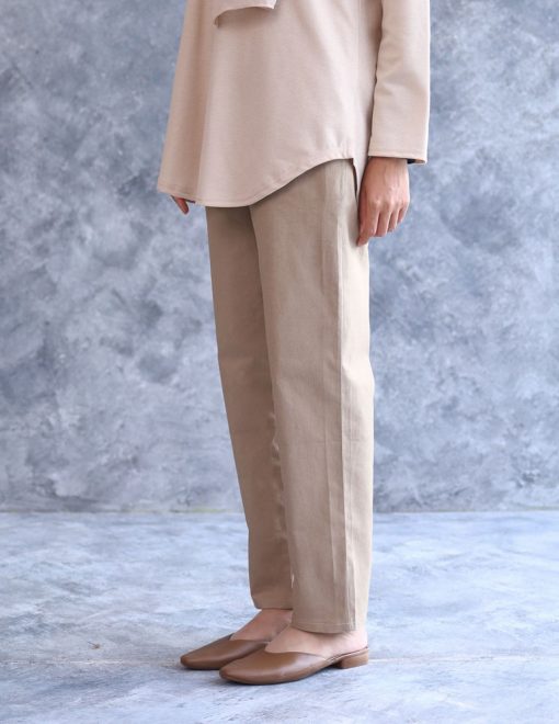 Demii Pants Straight Cut in Khaki - Image 5