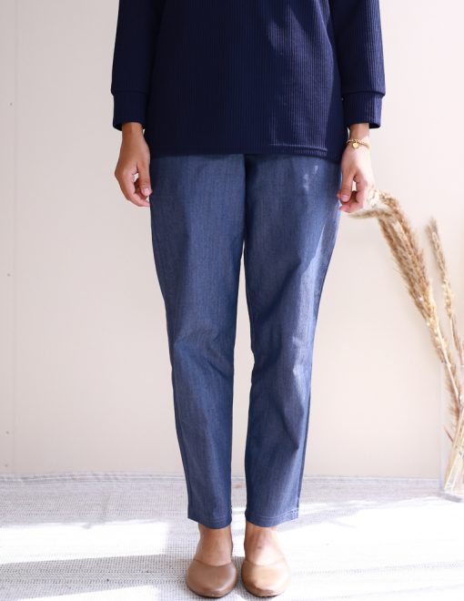 Aaria Jeans Pants in Denim Blue - Image 3