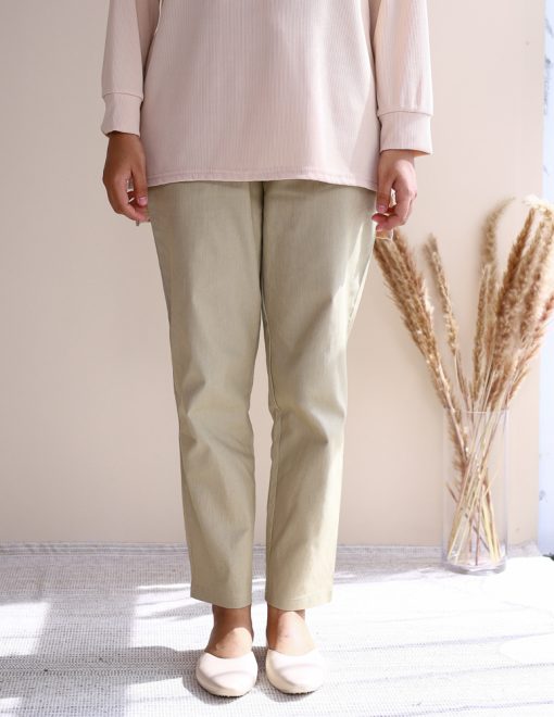 Aaria Jeans Pants in Pistachio - Image 3