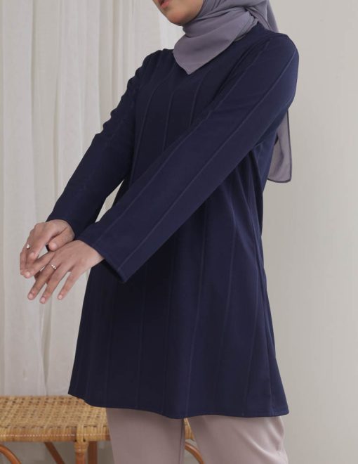 Amara in Dark Blue - Image 6