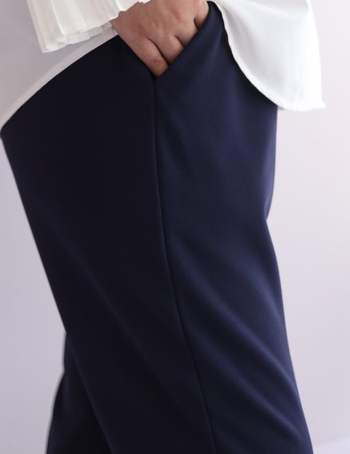 Ivy Pants in Dark Blue - Image 2